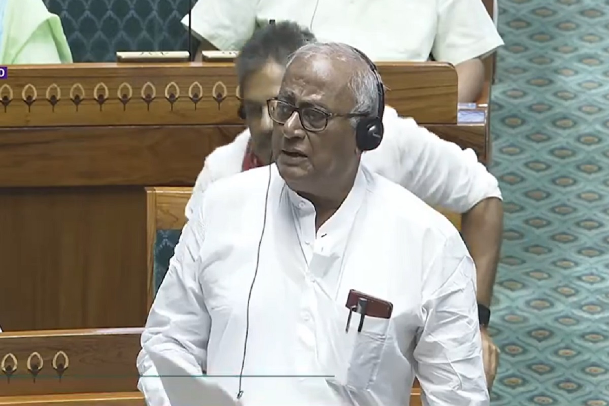 छत्तीसगढ़ सहित अन्य राज्यों से नक्सलवाद खत्म करेंगे बंगाल मॉडल लागू करेंगे क्या? TMC सांसद के सवाल पर अमित शाह ने ली चुटकी, सदन में लगे जमकर ठहाके