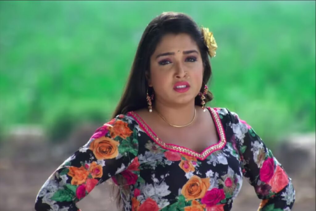 Nirahua-Amrapali Sexy Bhojpuri Video