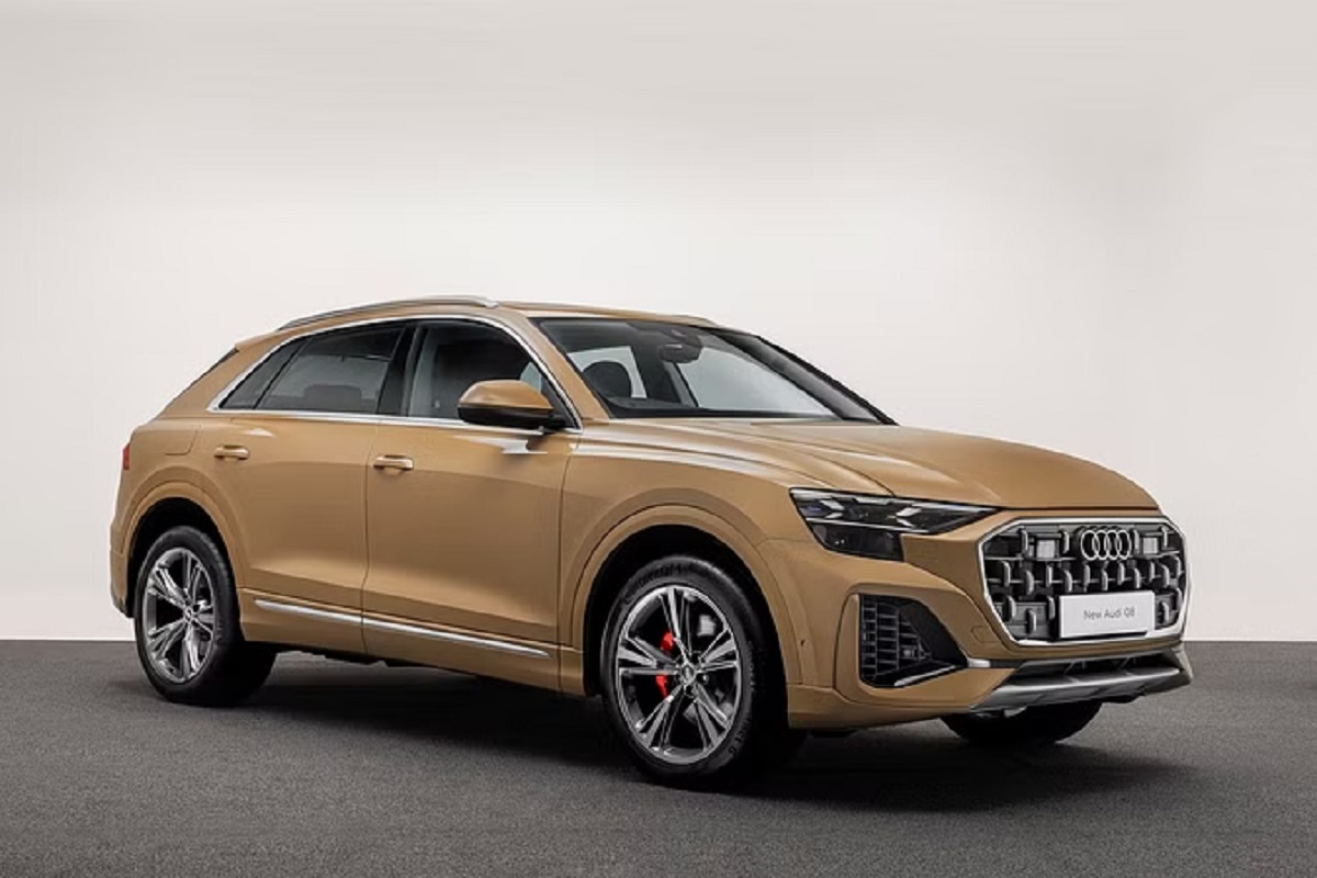 Audi Q8 Facelift : भारत में लॉन्च हुई नई Audi Q8 Facelift एसयूवी, मिलेंगे ये खास फीचर्स, इतने रुपए देकर ला सकते हैं घर