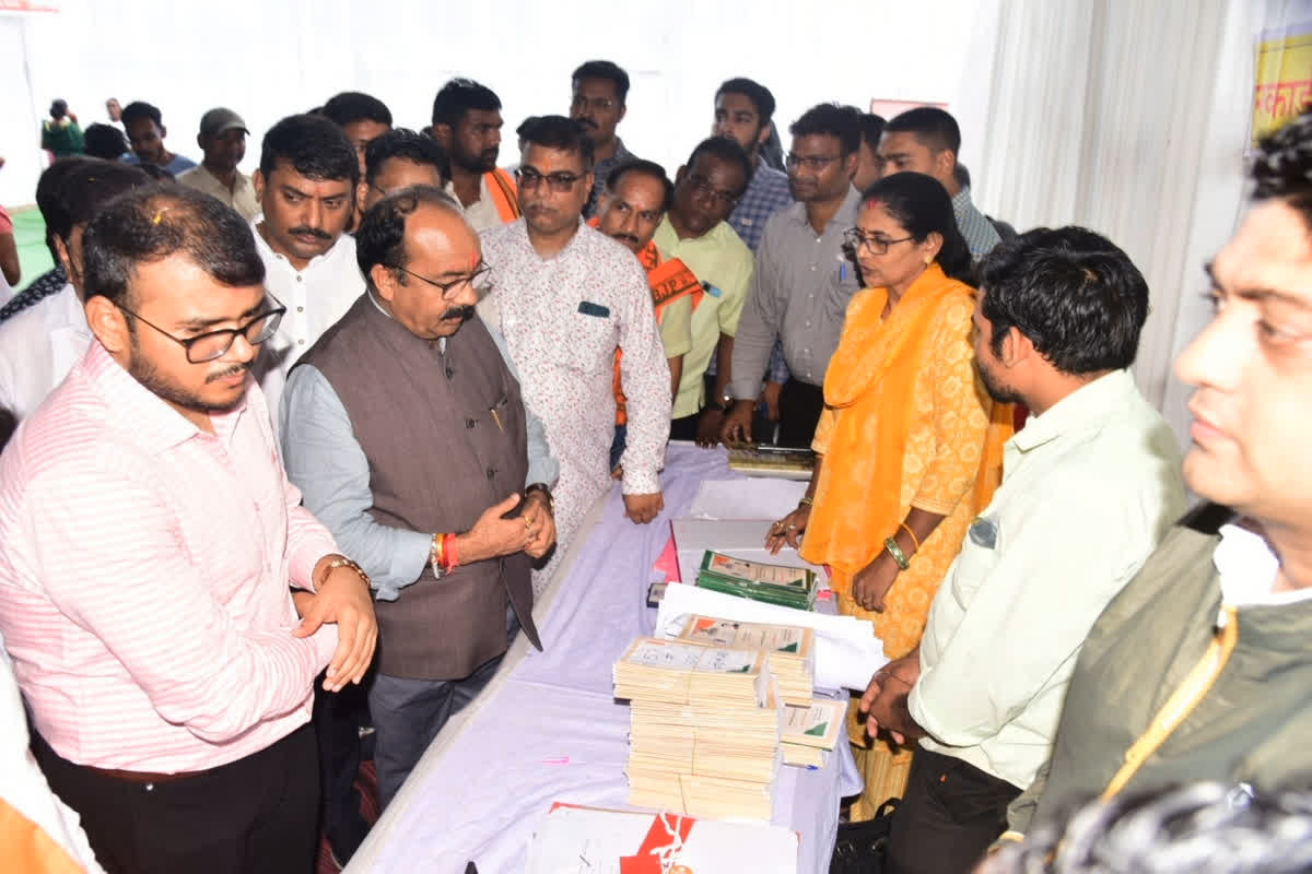 Jan Samasya Nivaran Pakhwada : जनसमस्या निवारण पखवाड़ा में प्रदेश भर में मिले 1.12 लाख आवेदन, 45 हजार मौके पर ही निराकृत