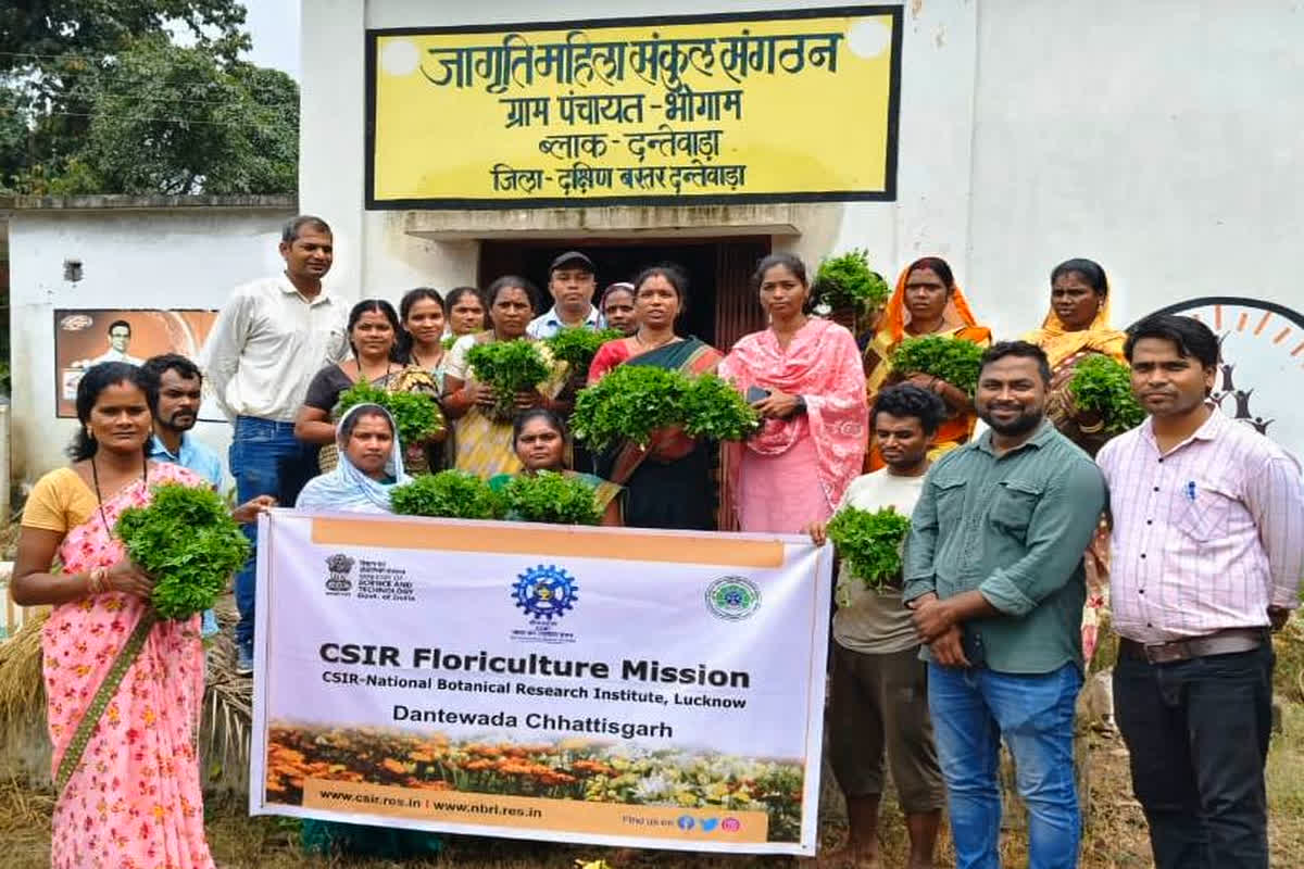 Flower Farming in CG: दीदियों की आमदनी बढ़ाने उद्यान विभाग की खास पहल, दिया गया ये प्रशिक्षण