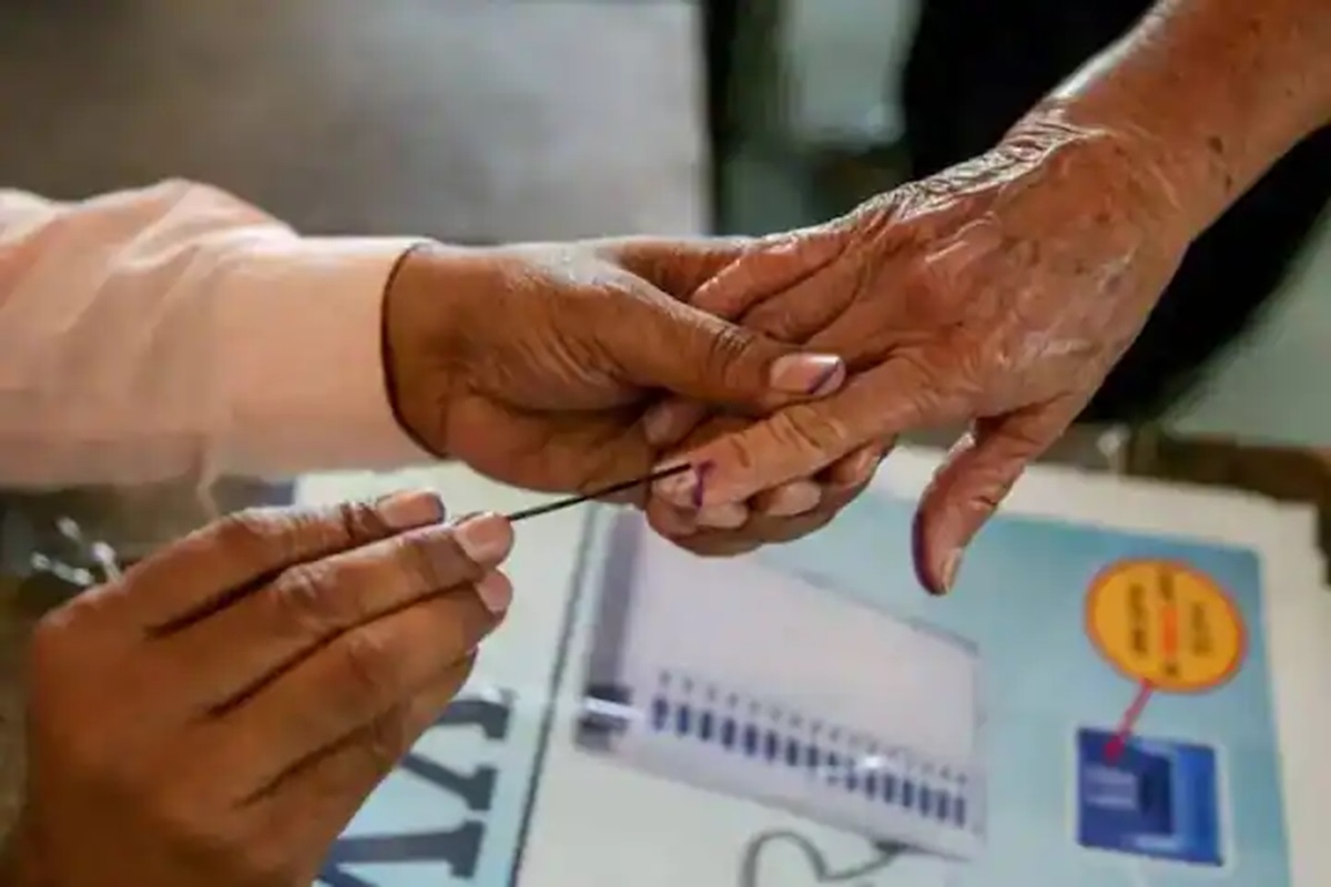 J&K Assembly Election 2024: जम्मू-कश्मीर चुनाव को लेकर BJP आज जारी करेगी उम्मीदवारों की पहली लिस्ट, इतने चरणों में होगा मतदान