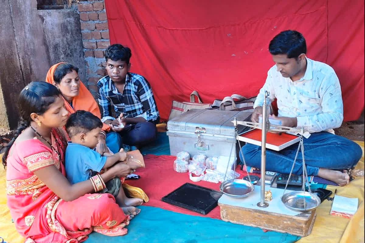Mahtari Vandana Yojana : महतारी वंदन योजना से पूरा हुआ वंदना का सपना, अपनी ख्वाहिशें पूरी करने कर रही बचत, घर की जरूरतें भी हो रही पूरी