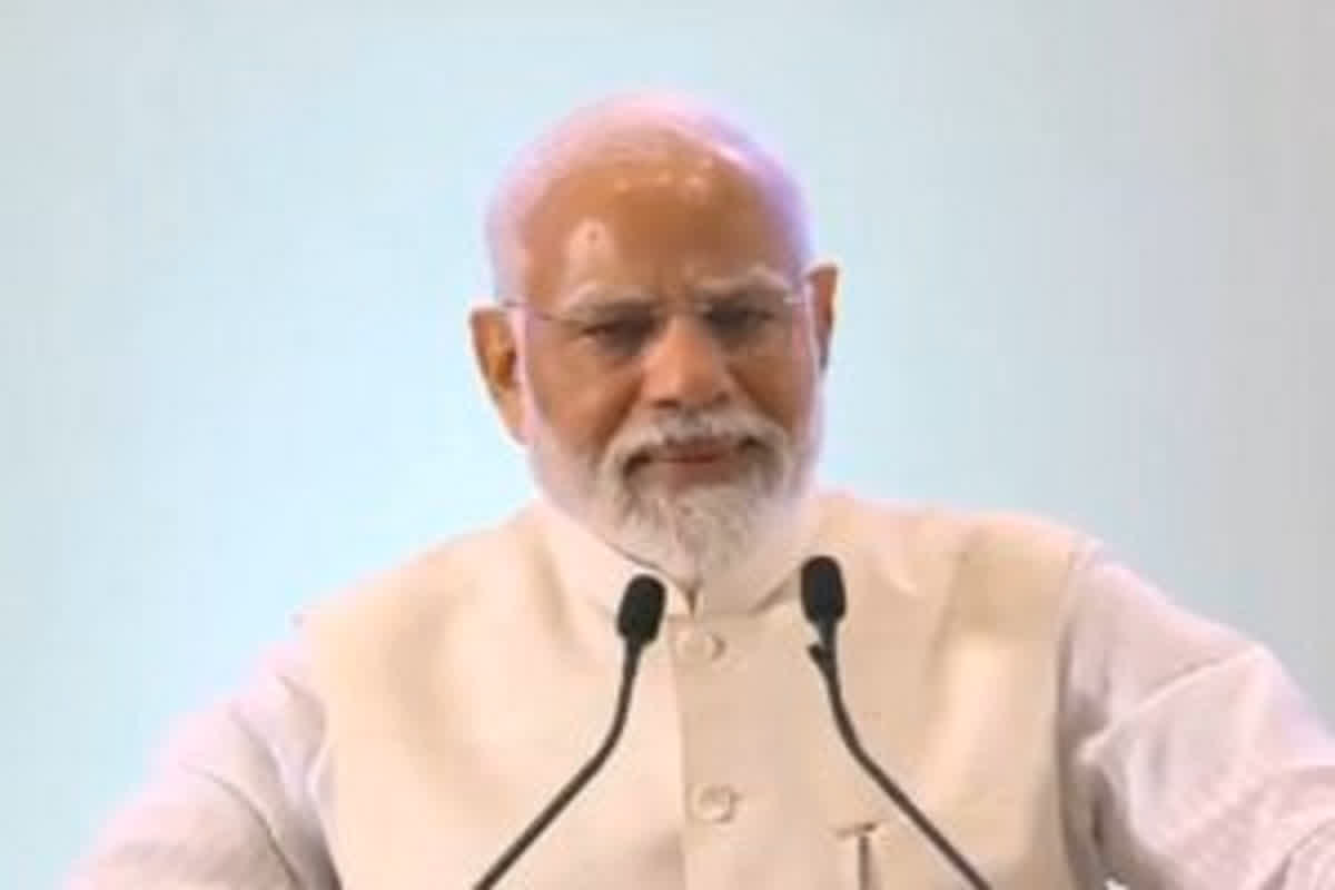 पीएम मोदी ने राजनीति से लिया संन्यास? इस्तीफे की खबर सामने आने के बाद मचा हड़कंप? जानिए क्या है वायरल दावे की हकीकत