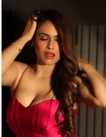 Neha Malik New Hot Video