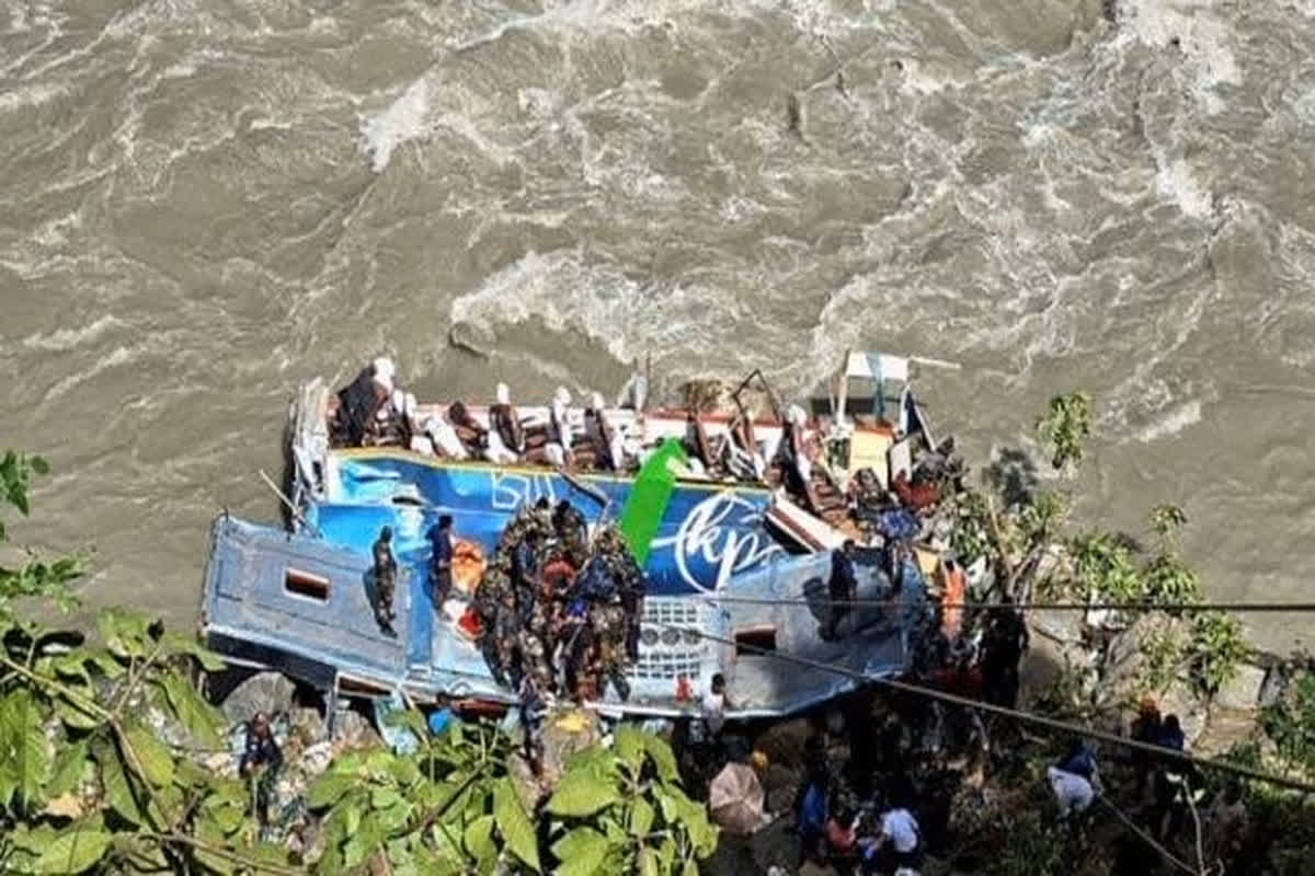 Nepal Bus Accident Update : नेपाल बस हादसे में मौत का आंकड़ा बढ़ा, अब तक 27 लोगों ने गंवाई जान, कई घायल