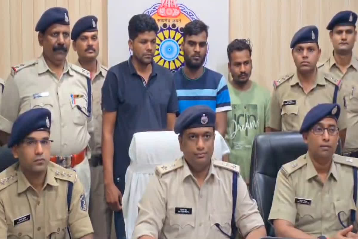 Ganja Smugglers Arrested: गांजा तस्करों के खिलाफ पुलिस की बड़ी कार्रवाई, आरोपियों को किया गिरफ्तार, ऐसे देते थे वारदात को अंजाम
