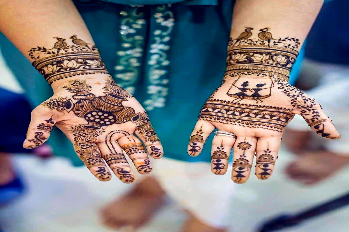 Happy Teej Mehndi Design: हरियाली तीज में मेहंदी की इस खूबसूरत डिजाइन्स से सजाएं अपने हाथ, लगाने में भी है आसान