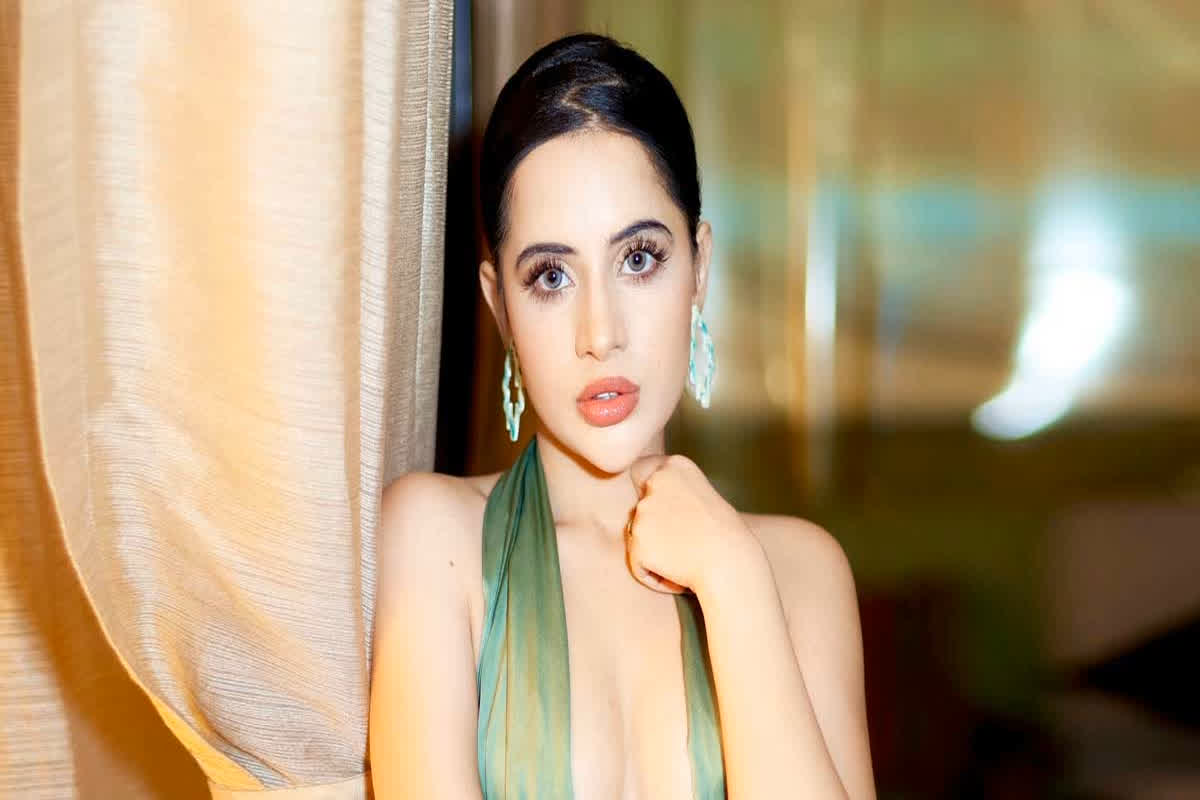 Urfi Javed Viral Video: 3 साल से सेक्स नहीं की है उर्फी जावेद, खुद ने किया बड़ा खुलासा, अब सोशल मीडिया पर वीडियो ने मचाया बवाल