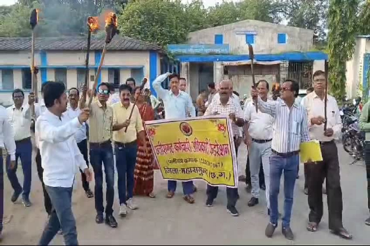 केंद्र के समान मिलेगा राज्य कर्मचारियों को DA! इन मांगों पर अड़े कर्मचारी, 27 सितंबर को सामूहिक अवकाश का ऐलान