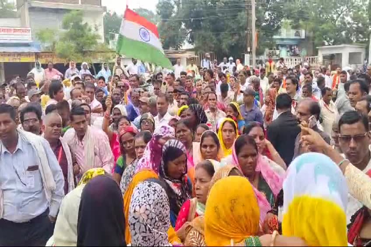 मिलेंगे चिटफंड निवेशकों के करोड़ों रुपए? 22 दिनों से आंदोलन जारी, आज 500 से अधिक गिरफ्तार