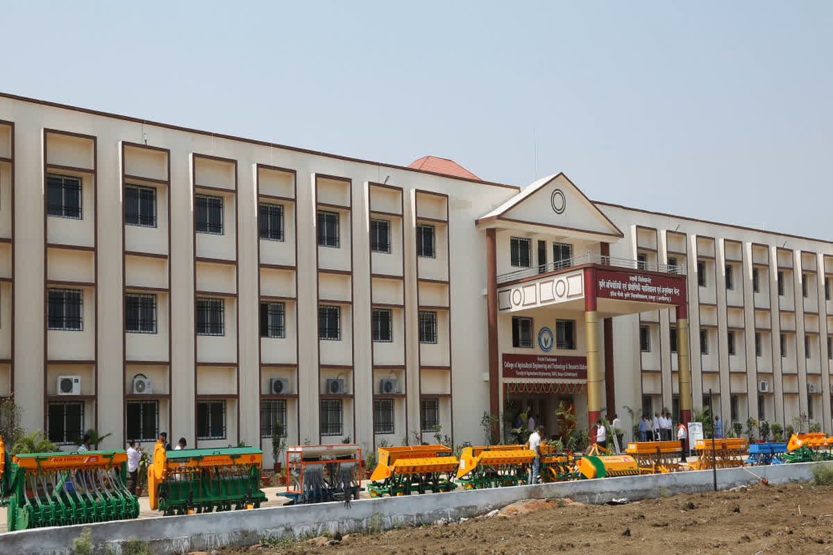 Admission in BTech After 12th Pass: अब 12वीं पास छात्र भी सीधे ले सकेंगे BTech में एडमिशन, ऑनलाइन आवेदन प्रक्रिया शुरू, यहां करें आवेदन