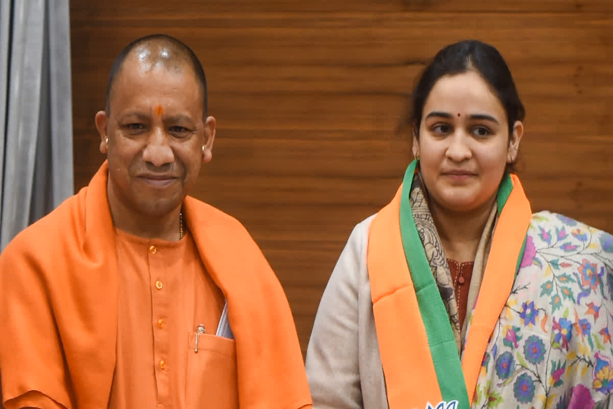 Aparna Yadav News: स्व. मुलायम सिंह यादव की बहू अपर्णा यादव को योगी सरकार में मिली बड़ी जिम्मेदारी, सौंपी गई ये पोस्ट
