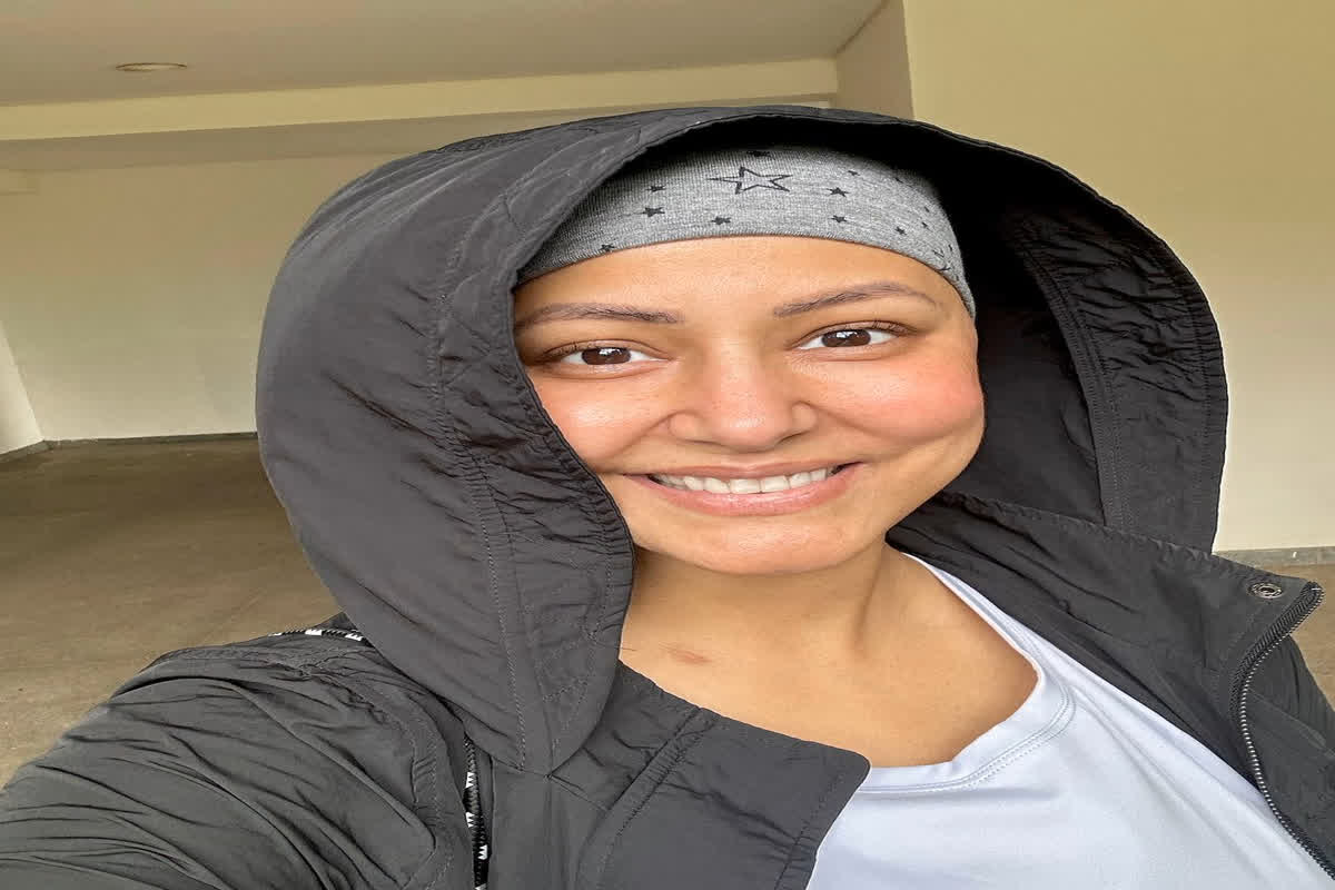 Hina Khan Health Update: कम नहीं हो रही ब्रेस्ट कैंसर से जूझ रही हिना खान की मुश्किलें, अब हुई ये गंभीर बीमारी