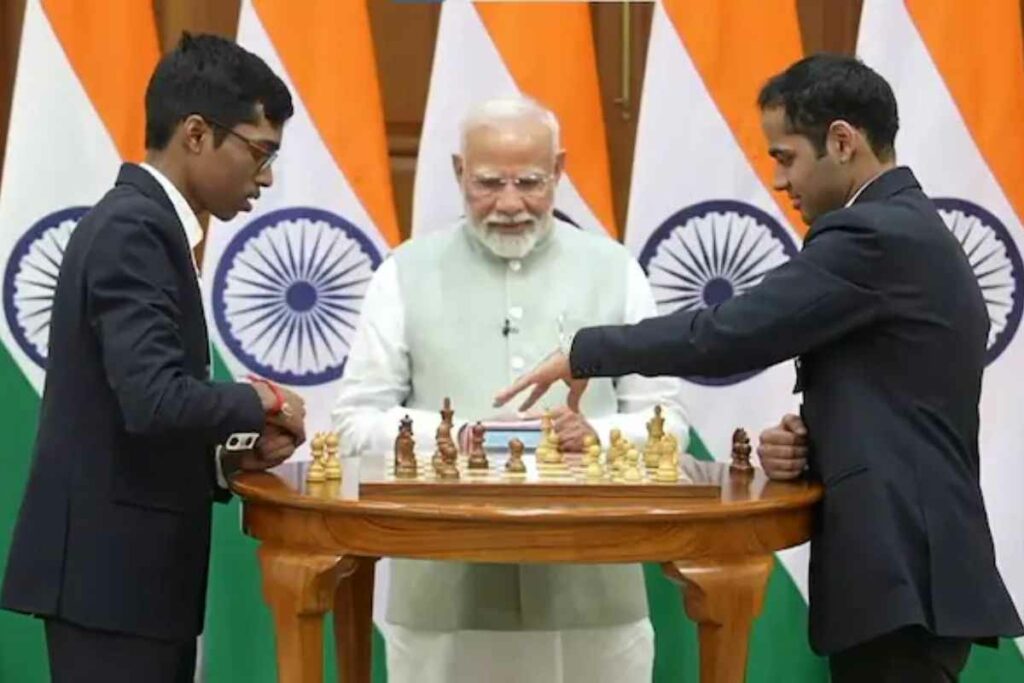 PM Modi meets Chess Olympiad gold medalists