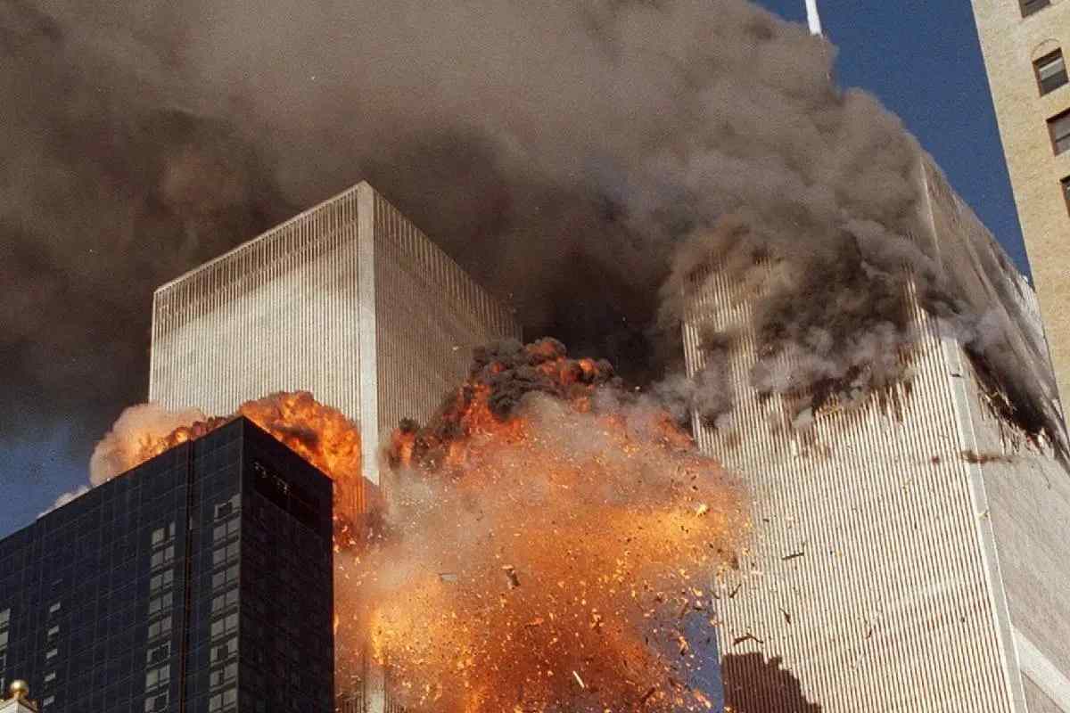 9/11 Attack Anniversary: आज 9/11 हमले की बरसी.. मरने वालों को दुनियाभर में दी जा रही श्रद्धांजलि, हुई थी करीब 3 हजार लोगों की मौत
