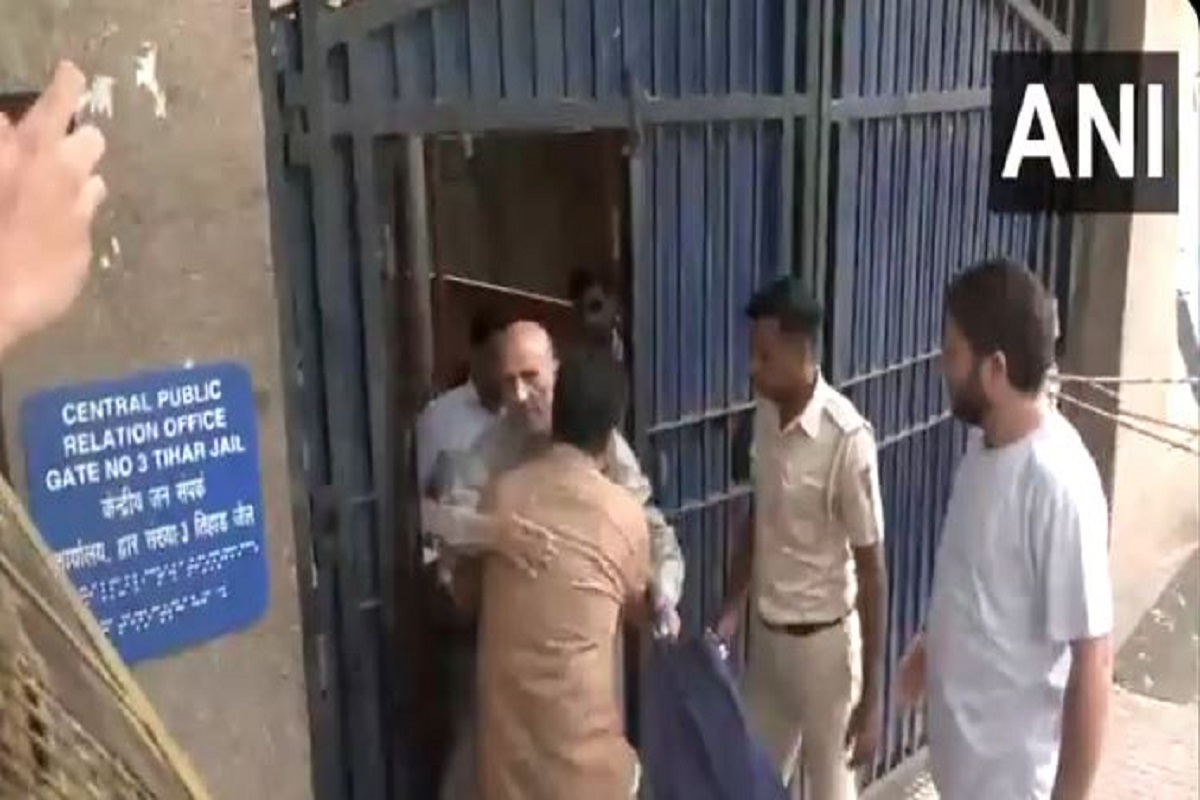 Engineer Rashid: जेल से रिहा हुए सांसद इंजीनियर राशिद, बोले ‘पीएम मोदी की विचारधारा के खिलाफ आखिरी सांस तक लड़ूंगा’