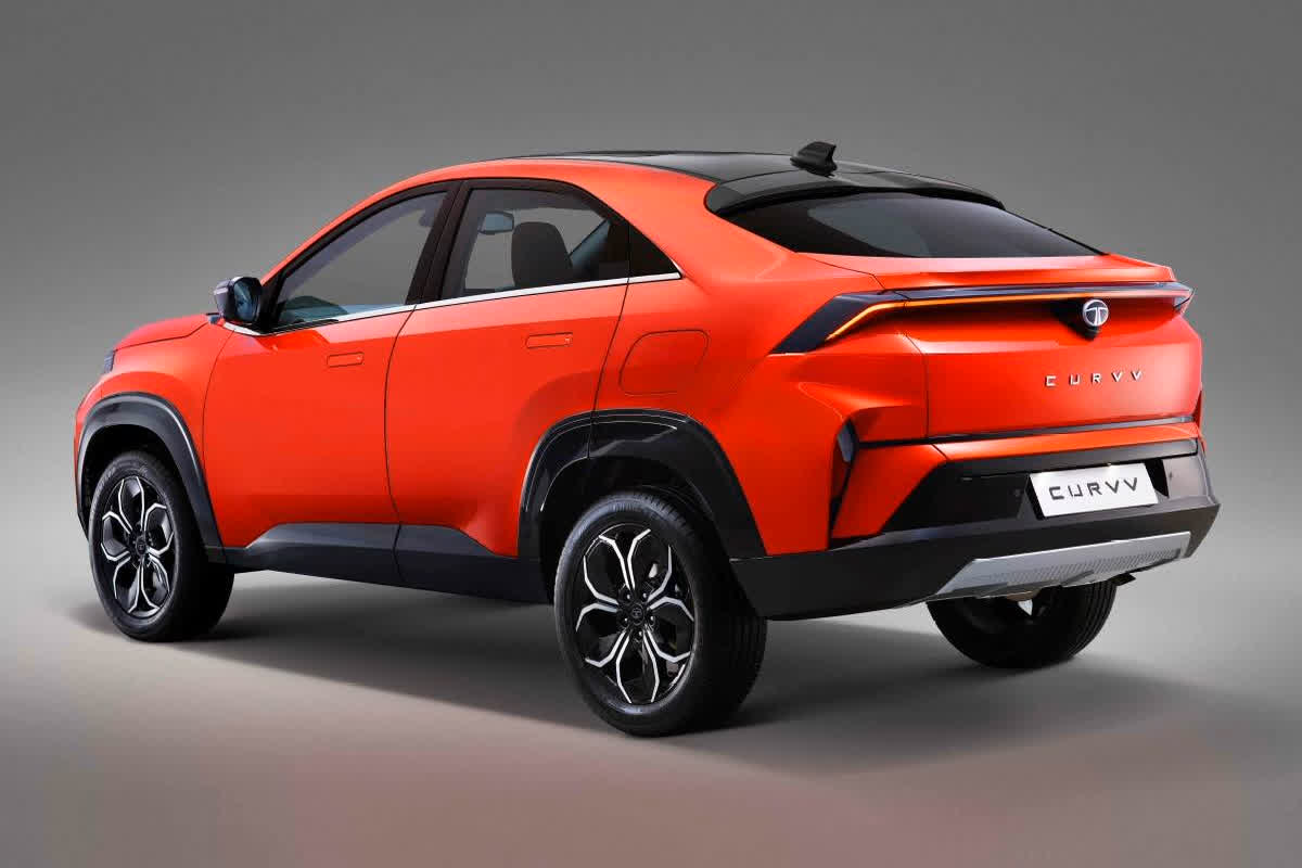 New Tata Curvv Launch In India : Tata Curvv का पेट्रोल-डीजल वर्जन हुआ लॉन्च, कम कीमत में मिलेंगे शानदार फीचर्स