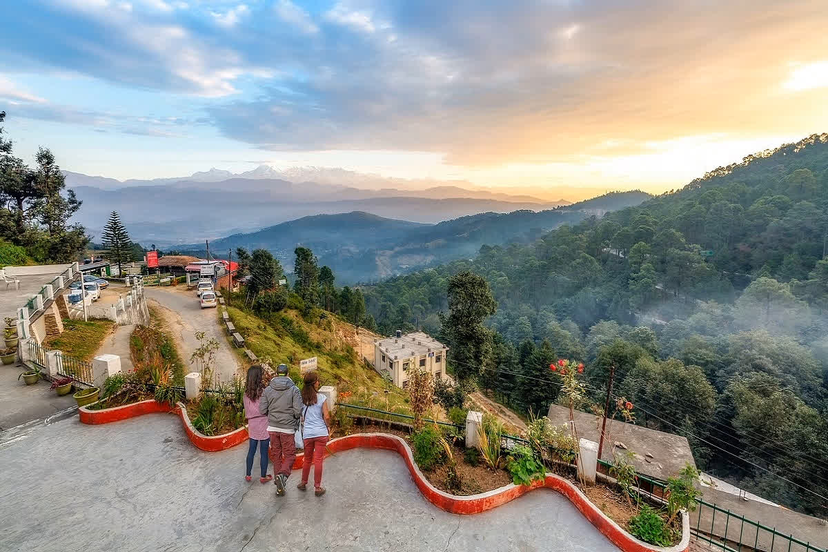 Romantic Places For Couple: अपनी लव लाइफ को बनाए यादगार, पार्टनर के साथ करें दुनिया के सबसे रोमांटिक जगह की सैर, जहां की हवा में घुला है प्यार