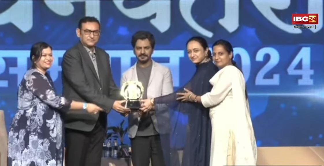 IBC24 Dhanwantari Samman 2024: कई कैंसर मरीजों को नया जीवन दे चुका है संजीवनी कैंसर हॉस्पिटल, IBC24 ने धनवंतरी अवार्ड से किया सम्मानित