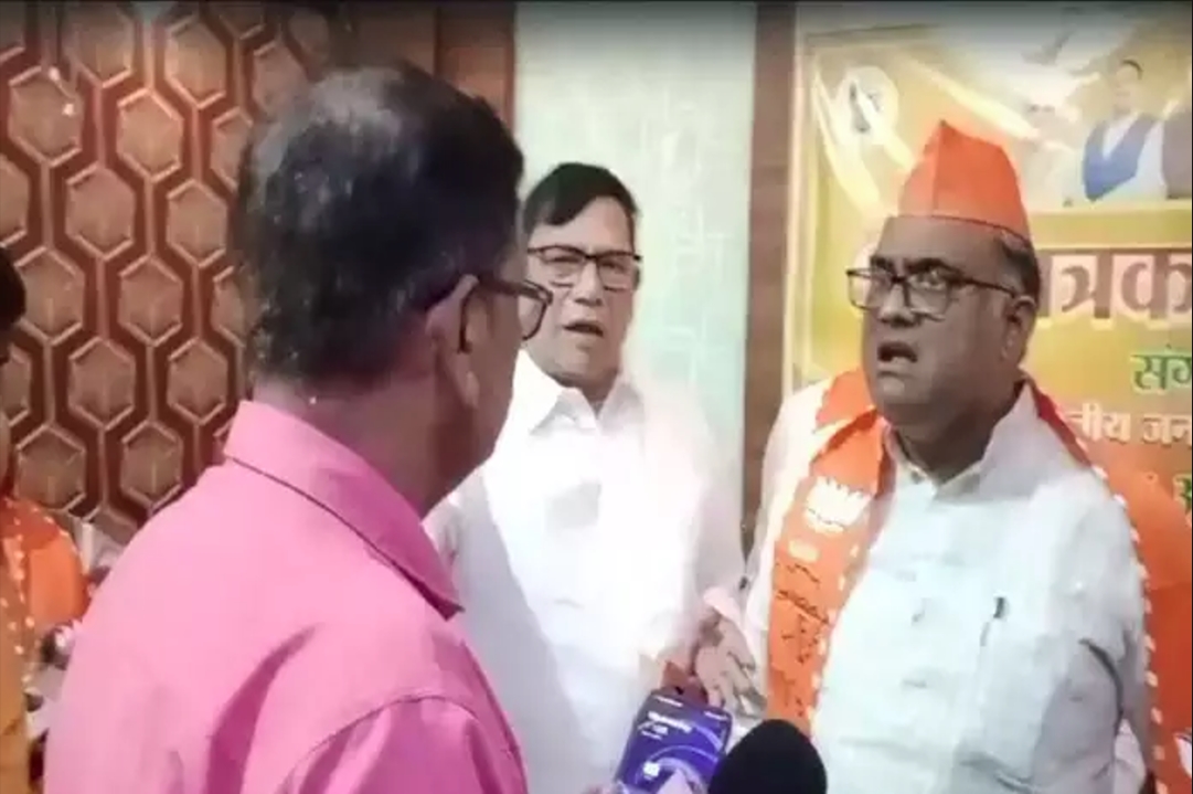 Video : मंत्रीजी की पत्रकार से हुई तू-तू मैं-मैं..! आपा खोकर रिपोर्टर को दे डाली धमकी, वीडियो वायरल होते ही मचा बवाल