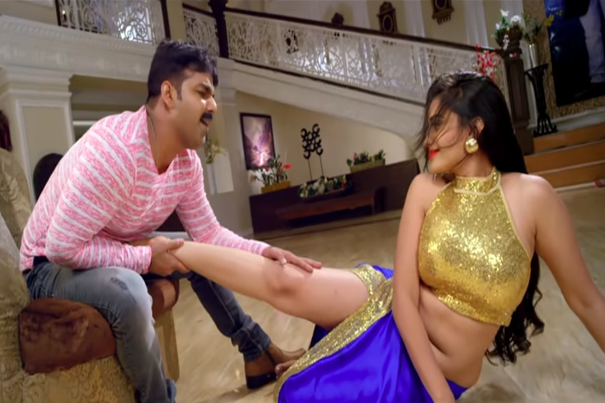 Akshara Singh Letest Sexy Hot Video : इस वीडियो में अक्षरा सिंह ने कर दी हद पार.. पवन सिंह के साथ दिए हॉट सेक्सी सीन्स, बार-बार देख रहे लोग