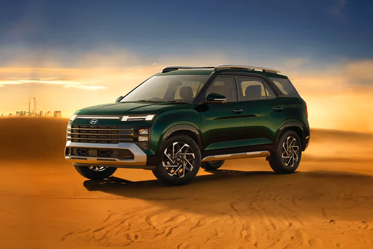 Hyundai Alcazar launched in India: भारत में लॉन्च हुआ हुंडई अल्काजार का फेसलिफ्ट वर्जन, जानें इसकी कीमत, स्पेसिफिकेशन और दमदार फीचर्स