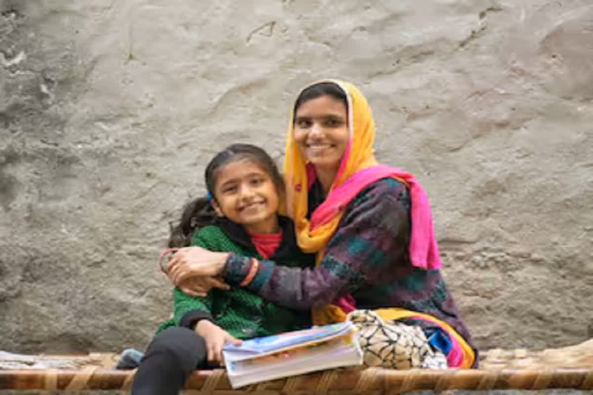 Kya Hai Balika Samridhi Yojana: बेटी के जन्म से लेकर पढ़ाई तक का पूरा खर्च उठाएगी सरकार, जानें क्या है बालिका समृद्धि योजना, यहां देखें पूरी डिटेल्स