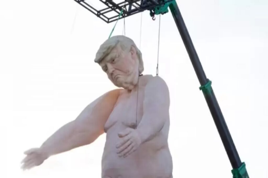 Donald Trump Naked Statue