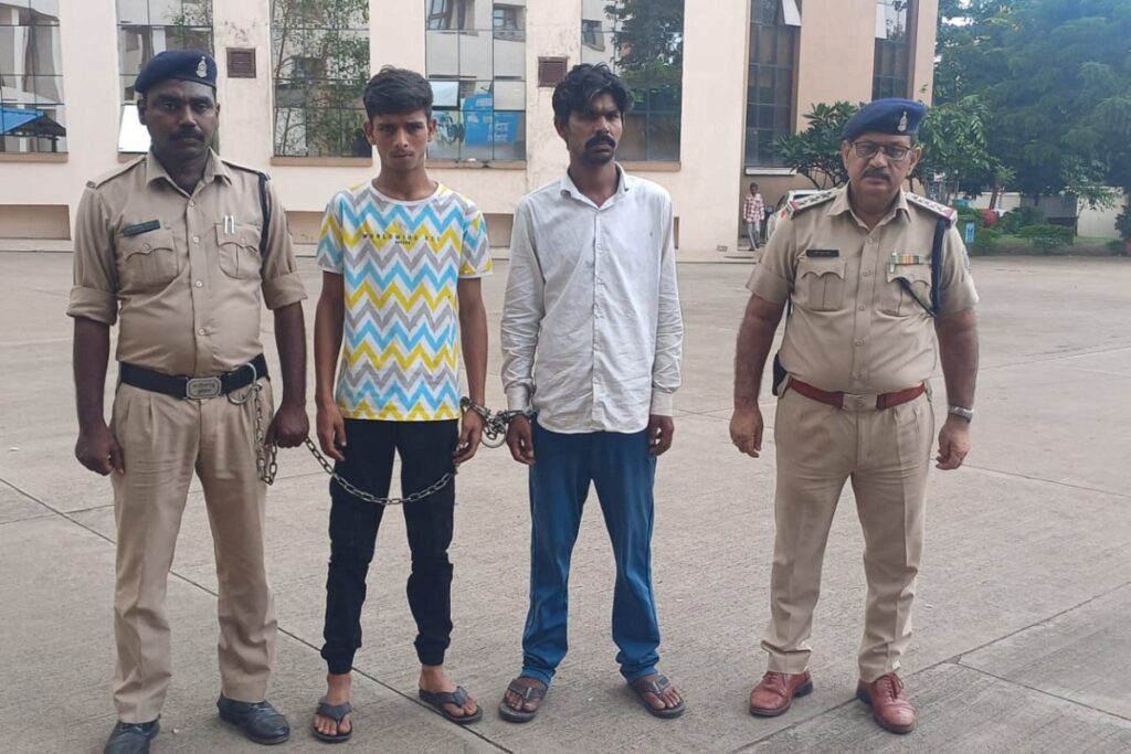 vandalizing Ganesh idol in Raipur pandal