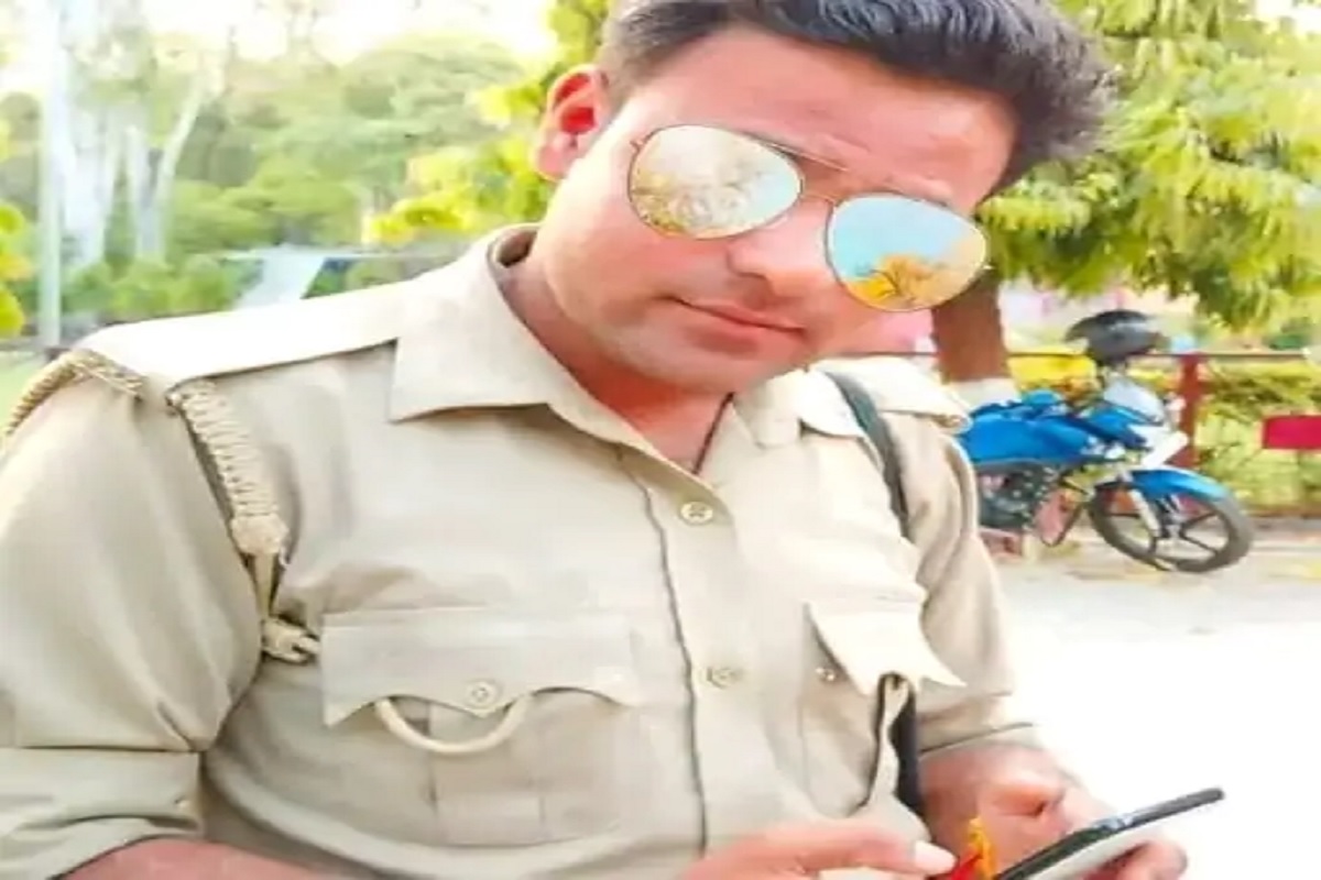 UP News: कर्ज में डूबा ये सिपाही, ऑनलाइन गेम से गवाएं 15 लाख रुपए, अब वीडियो जारी कर दी ये चेतावनी