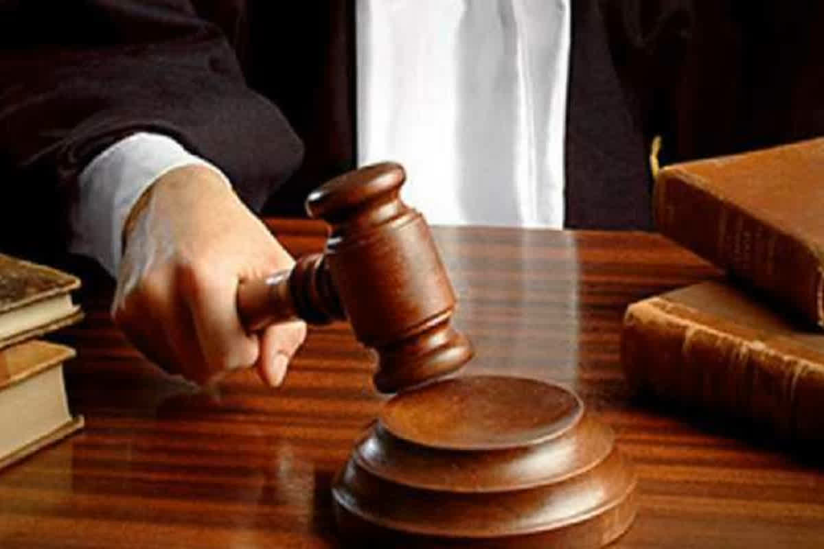 UP Conversion Case: धर्मांतरण केस में आया कोर्ट का फैसला, मौलाना कलीम सिद्दीकी समेत 12 लोगों को सुनाई उम्रकैद की सजा