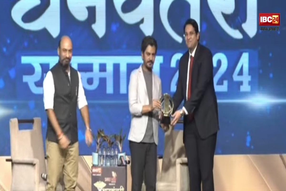 IBC24 Dhanwantari Samman 2024: रोबोट असिस्टेड सर्जरी जैसी मॉडर्न टेक्नॉलॉजी से इलाज कर रहा रामकृष्ण केयर हॉस्पिटल, धनवंतरी अवार्ड से हुआ सम्मानित