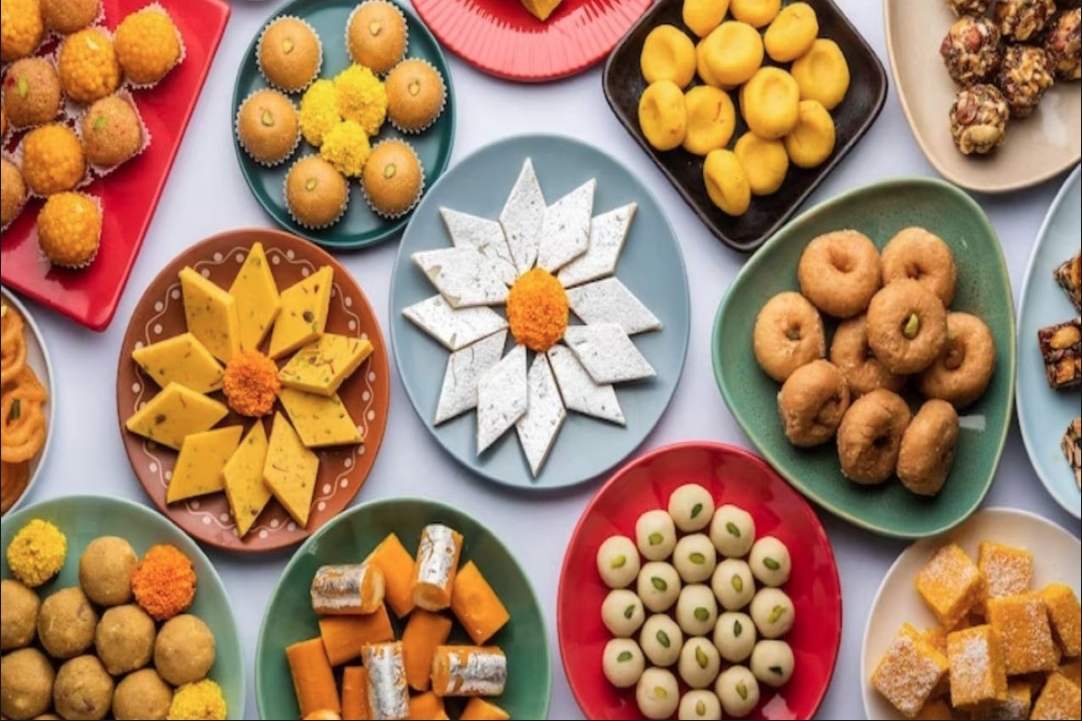 Famous Sweet Dish of Madhya Pradesh : क्या आपने कभी चखा है एमपी की इन मिठाईंयों का स्वाद? एक बार खाने पर पूरे शरीर में घुल जाएगी मिठास