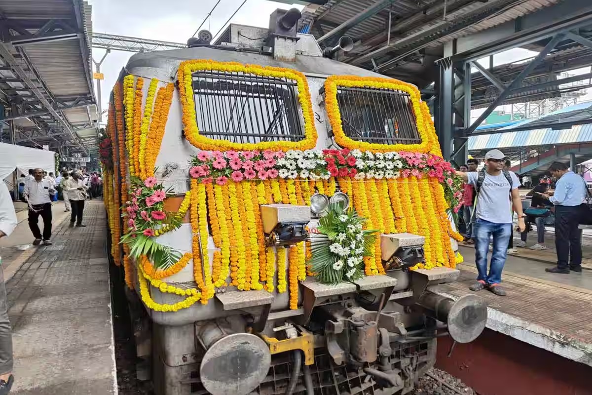 CG-Prayagraj Kumbh Mela Special Train: रेल यात्रियों के लिए खुशखबरी… कुंभ मेला पर छत्तीसगढ़ से प्रयागराज के लिए चलेंगी स्पेशल ट्रेनें, यहां देखें लिस्ट