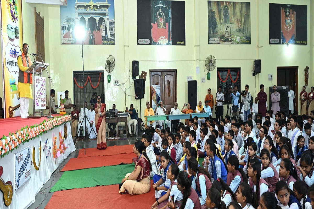 सरस्वती शिशु मंदिर के कार्यक्रम में शामिल हुए सीएम विष्णु देव साय, 50 लाख रुपए की घोषणा की