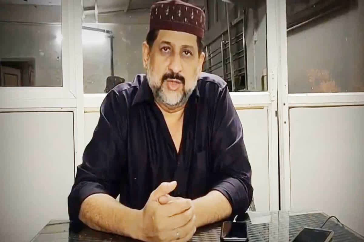 Arif Masood on Narsimhanand Maharaj : नरसिंहानंद के विवादित बयान के बाद पुलिस कमिश्नर के पास पहुंचे आरिफ मसूद, कहा- ‘नफरत फैलाने का चलाया जा रहा प्रोपेगेंडा’