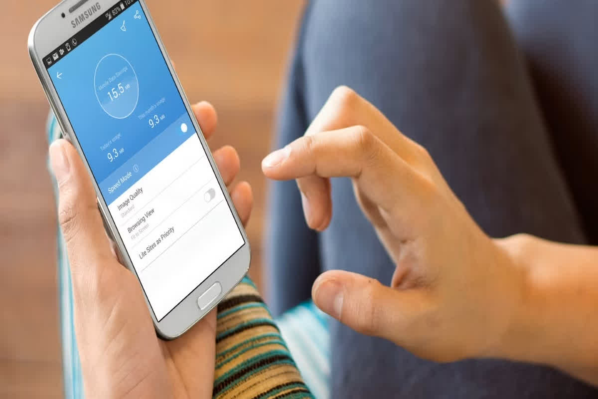 Mobile Internet Saving Tips: क्या आपके भी फोन का डेटा जल्दी हो जाता है खत्म..? आज ही कर लें ये सेटिंग