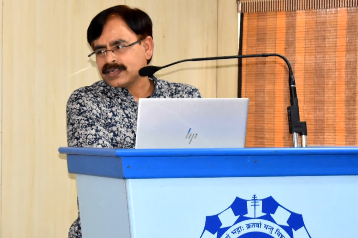 Jamiya Miliya University Delhi: जेएनयू के प्रोफ़ेसर आसिफ मजहर का बढ़ा विरोध.. महिला कर्मी ने लिखा खत, कहा, ‘कुलपति बनाया तो होगा छात्रों के जीवन से खिलवाड़’, पढ़े पूरा खत