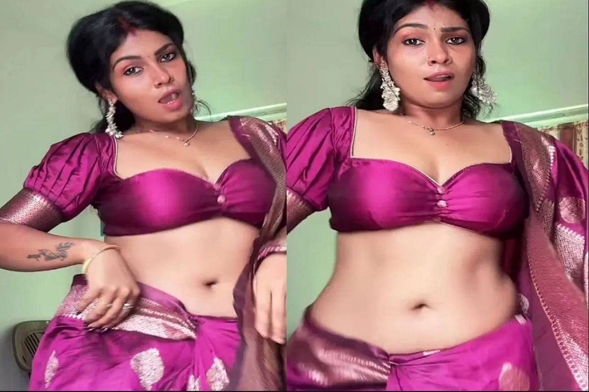 Sexy Video : डीपनेक ब्लाउज में देसी भाभी ने दिखाई सेक्सी अदाएं, वीडियो देख मचल उठे सोशल मीडिया यूजर्स