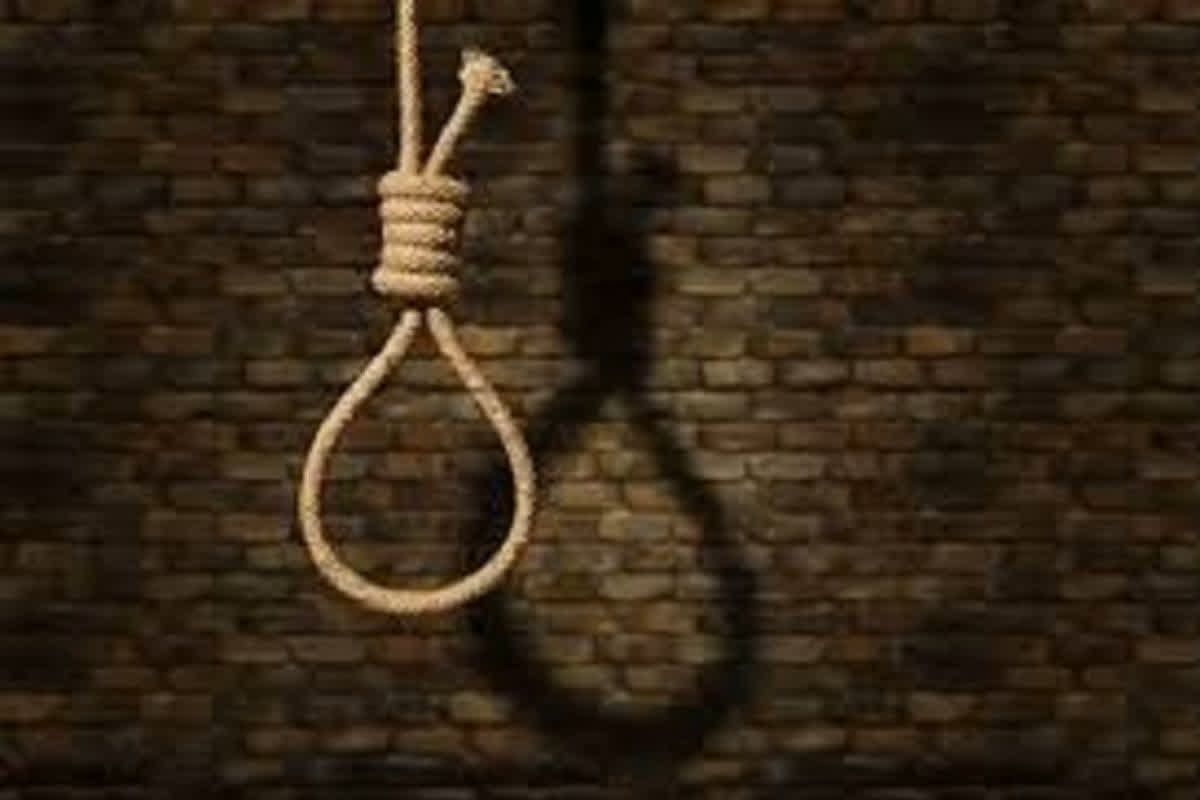 BSP Worker Committed Suicide: पत्नी को किया वीडियो कॉल और कर ली आत्महत्या, फंदे से लटकी मिली बीएसपी कर्मी की लाश