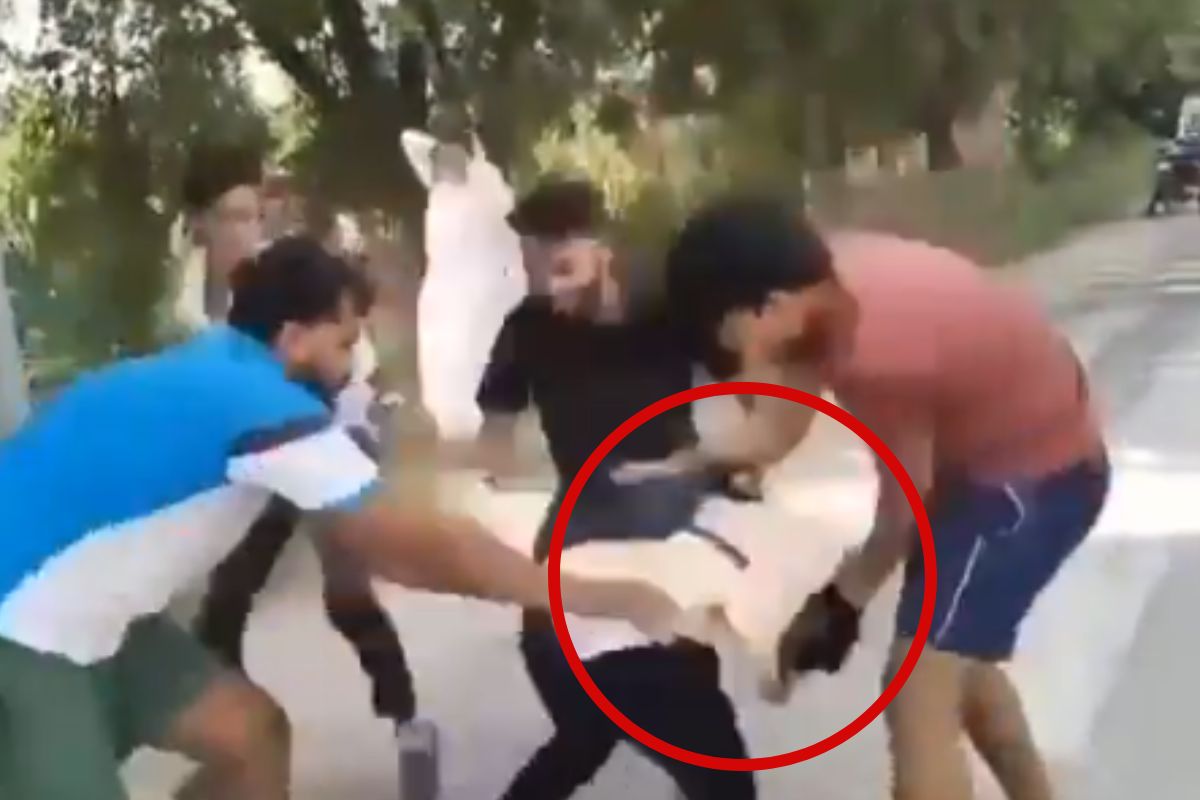 UP Viral Video Reality: सड़क पर मुस्लिम भाई-बहन की हुई थी पिटाई?.. सामने आया बाइक सवार युवक से मारपीट का सच, जानकार आप भी चौंक जायेंगे