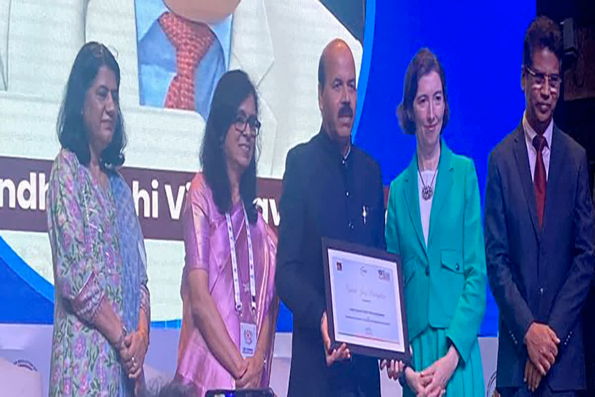 IGKV Wins National Award: इंदिरा गांधी कृषि विश्वविद्यालय ने रचा एक और कीर्तिमान, फिर अपने नाम किया नेशनल अवार्ड