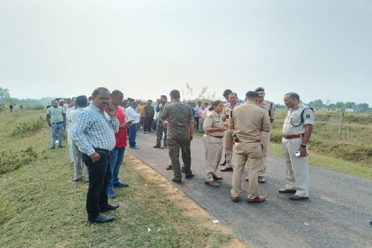 Surajpur Murder Case Update: सूरजपुर हत्याकांड के आरोपी कुलदीप के मकान पर चलेगा बुलडोजर? नगर पालिका ने घर के सामने चिपकाया ये नोटिस