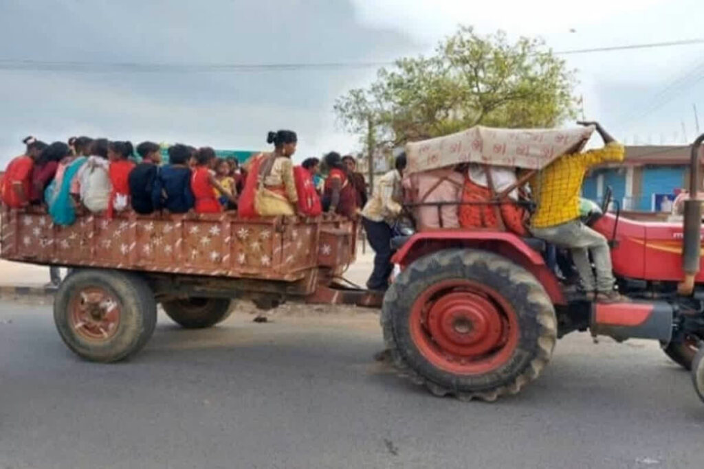 Travel On Tractor Trolley Ban