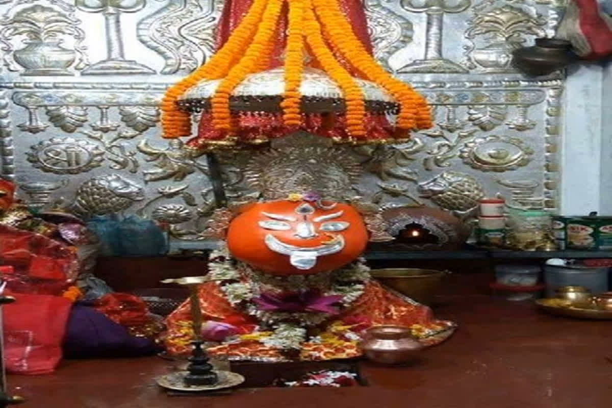 Chandrahasini Mandir: मां चंद्रहासिनी मंदिर में उमड़ा आस्था का सैलाब, यहां दर्शन मात्र से पूरी होती है संतान प्राप्ति की कामना