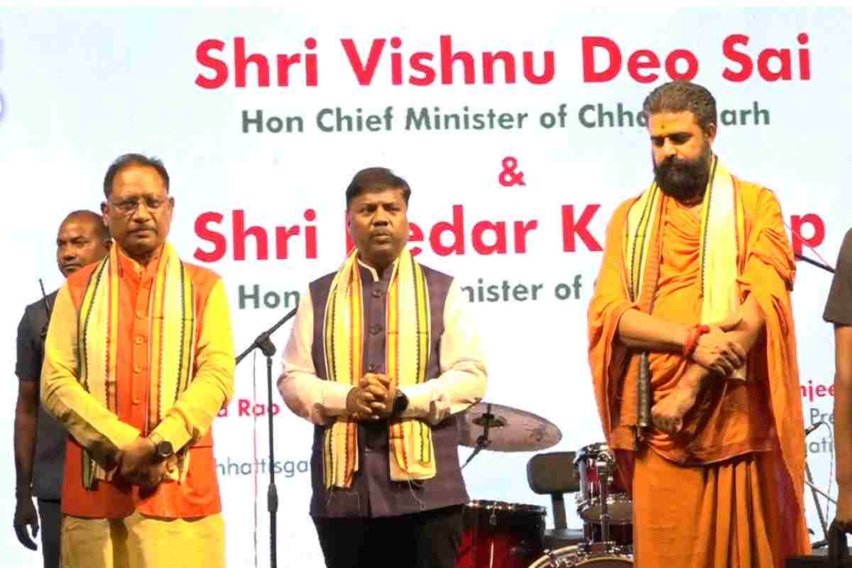 IFS Officers Association Program: आईएफएस ऑफिसर्स एसोसिएशन के कार्यक्रम में शामिल हुए मुख्यमंत्री विष्णुदेव साय, बढ़ाया अधिकारियों का हौसला