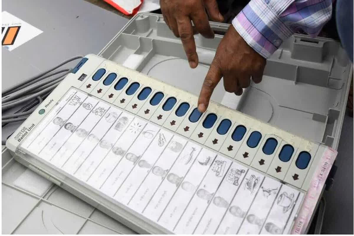 Haryana Assembly Election Result Live : पानीपत में रोकी गई मतगणना, कांग्रेस ने EVM में BJP को बढ़त मिलने के लगाए आरोप