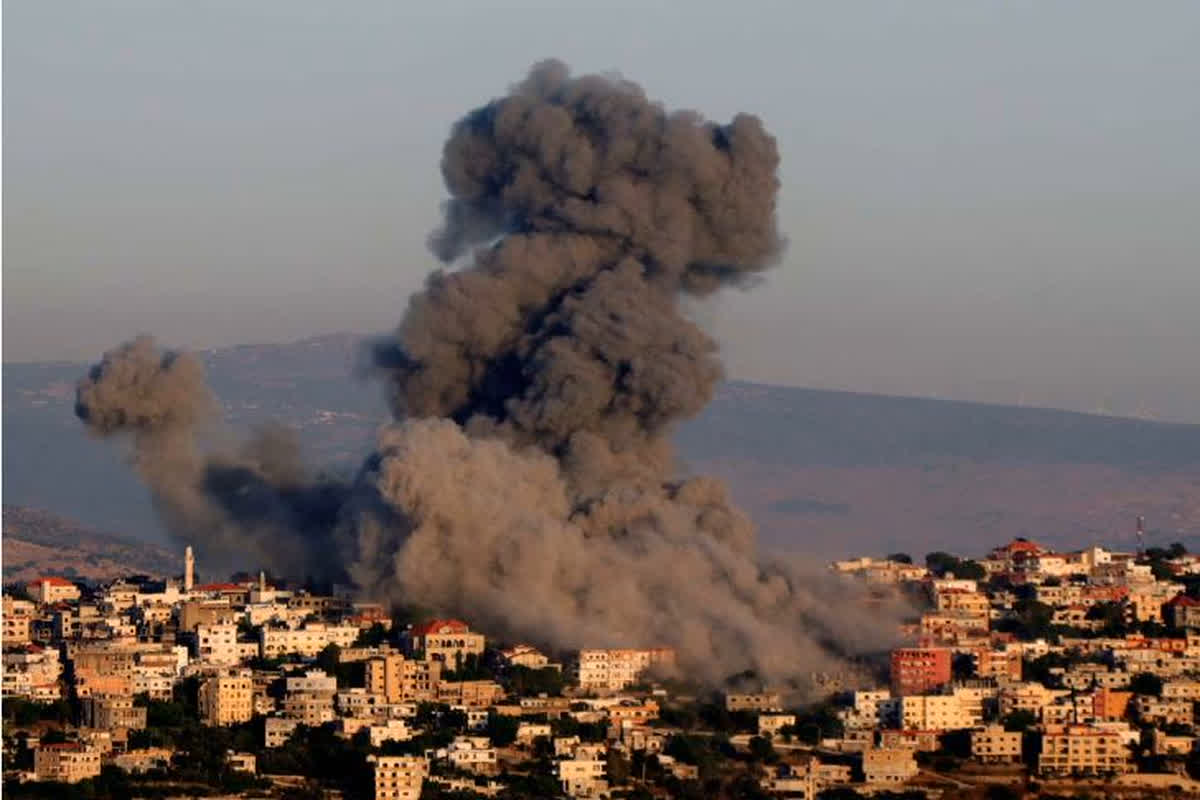 Israel Hezbollah War Latest Updates: इजरायल ने फिर हिजबुल्लाह पर बरपाया कहर, 3 कमांडरों को उतारा मौत के घाट