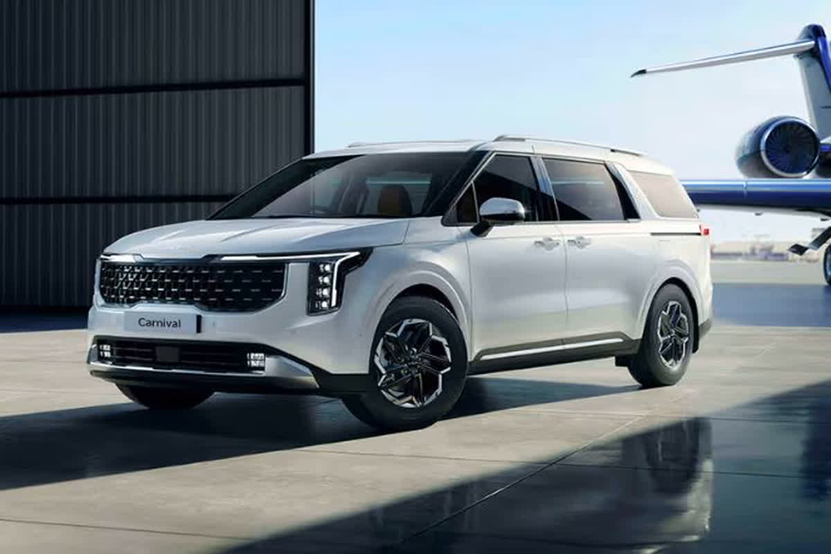 New Kia Carnival Specifications : लॉन्च हुई नई Kia Carnival, कीमत और फीचर्स में किया गया बड़ा बदलाव, यहां जानें पूरी डिटेल